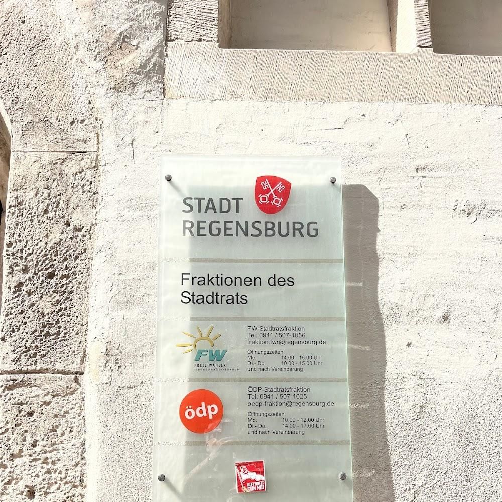 A sign for City of Regensburg political parties.